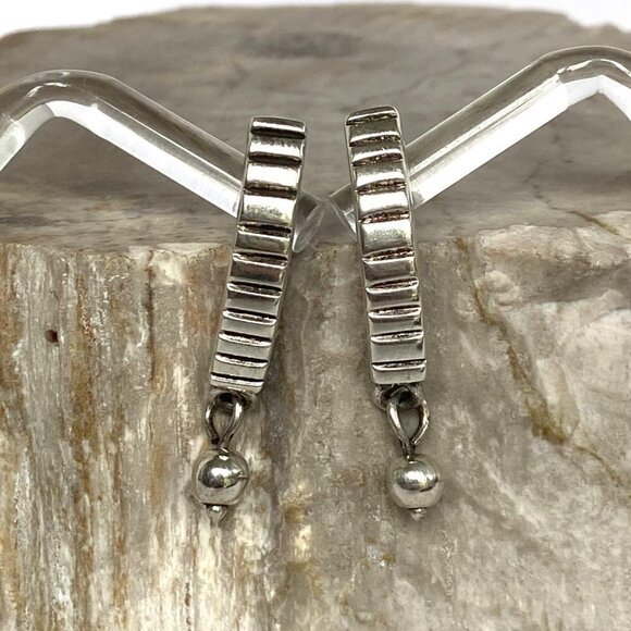 Solid Sterling Silver 925 Curved Textured Quarter Hoop Dangle Ball Post Earrings - Picture 2 of 16